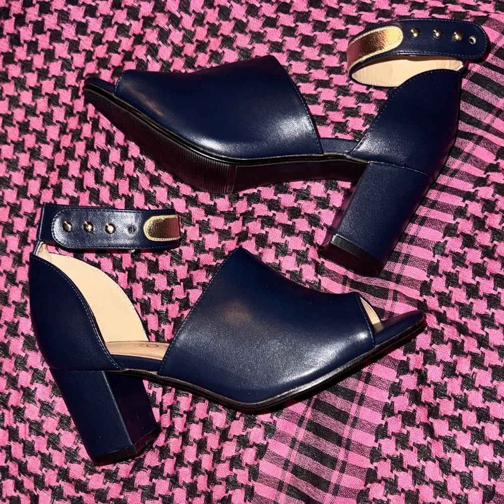 ASHRO Navy Blue Gold Shoes Womens Size 9 Chunky Heels Church Fancy Granny Style - Picture 2 of 13
